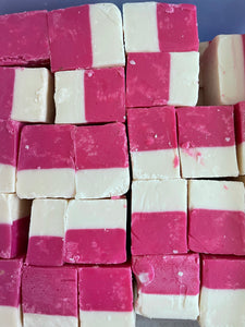 Fudge - Strawberry & Cream (Vegan)